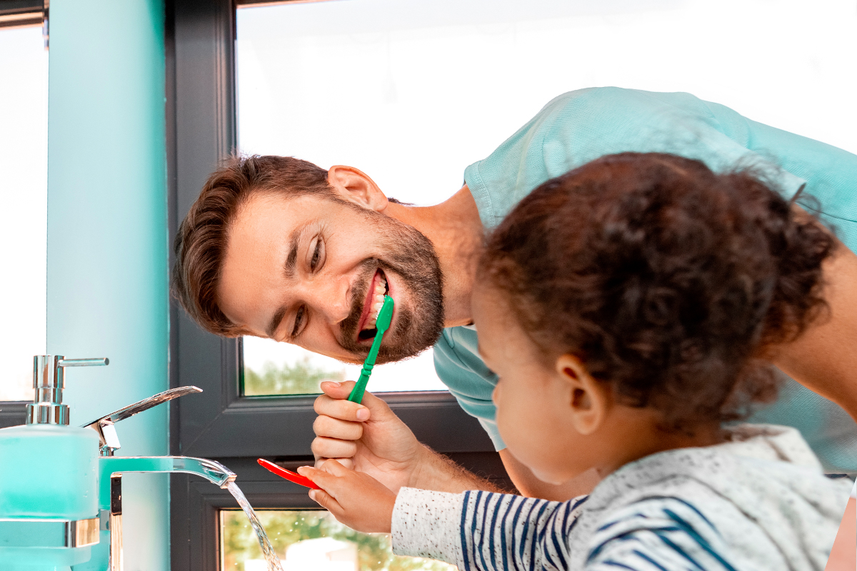 ¿Cómo puedes mejorar los hábitos de higiene oral de tus hijos?